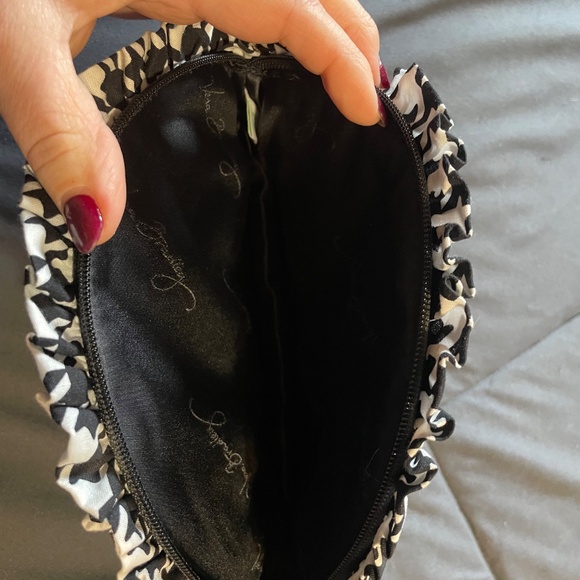 Vera Bradley Ruffled Cosmetic Bag in Retired Color- Houndstooth - Picture 3 of 4